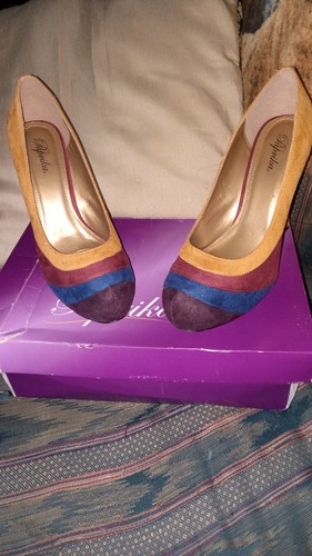 Paprika Mustard Multi-colored SUEDE HEELS SIZE 9.5 Pumps style No. FEZ