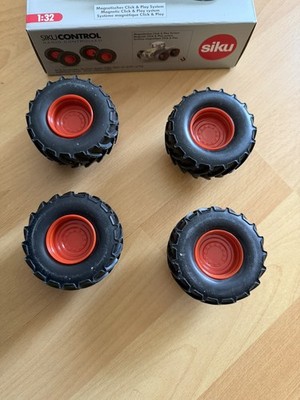 Siku 1:32 6715 Zusatzräder NUR für Claas Xerion 5000 VC 6791 / 6794