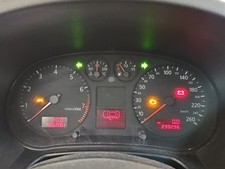 Compteur Audi V8