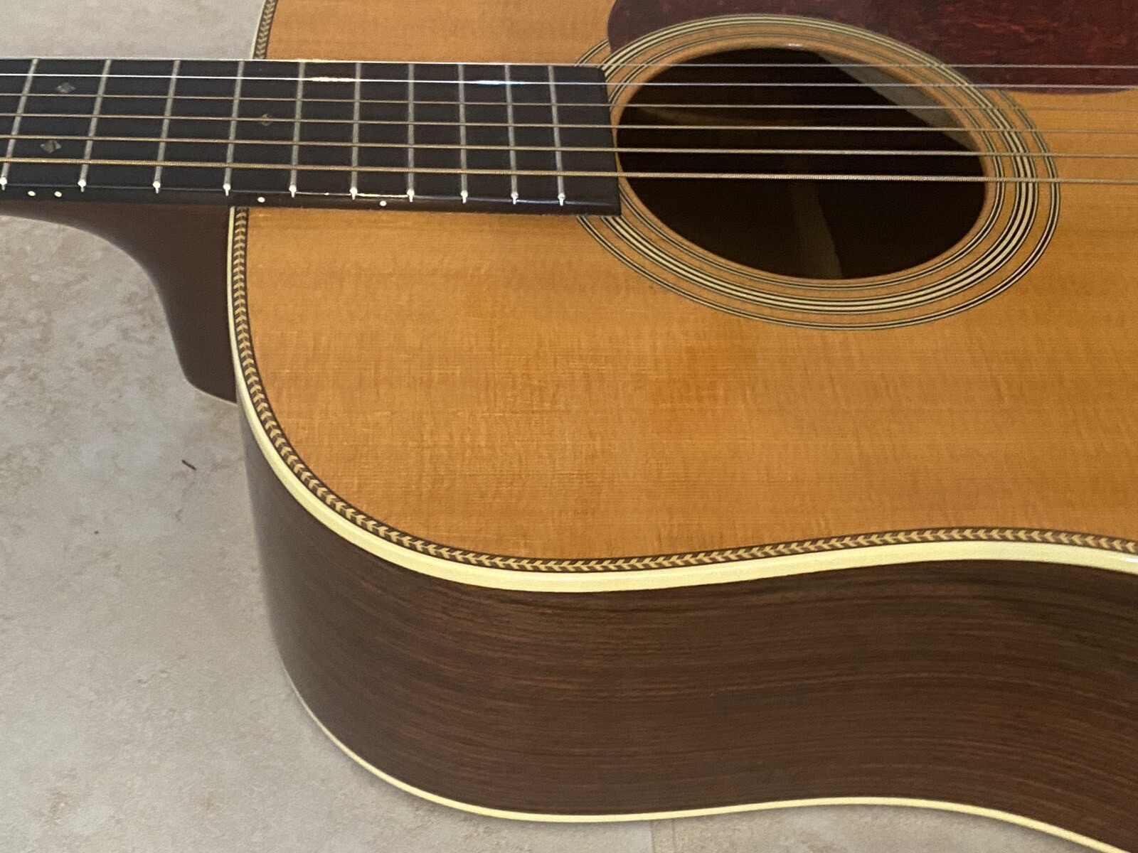 1997 MARTIN HD28 VR Acoustic Dreadnought GUITAR w/ Hardshell Case