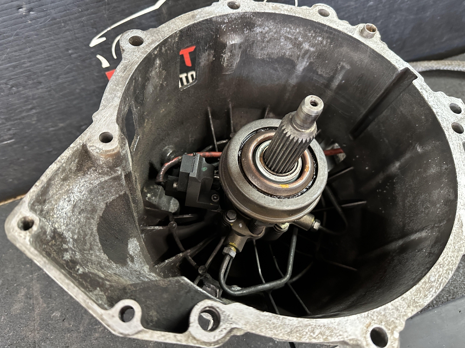 2006 MASERATI QUATTROPORT AUTOMATIC TRANSMISSION CLUTCH BELL HOUSING
