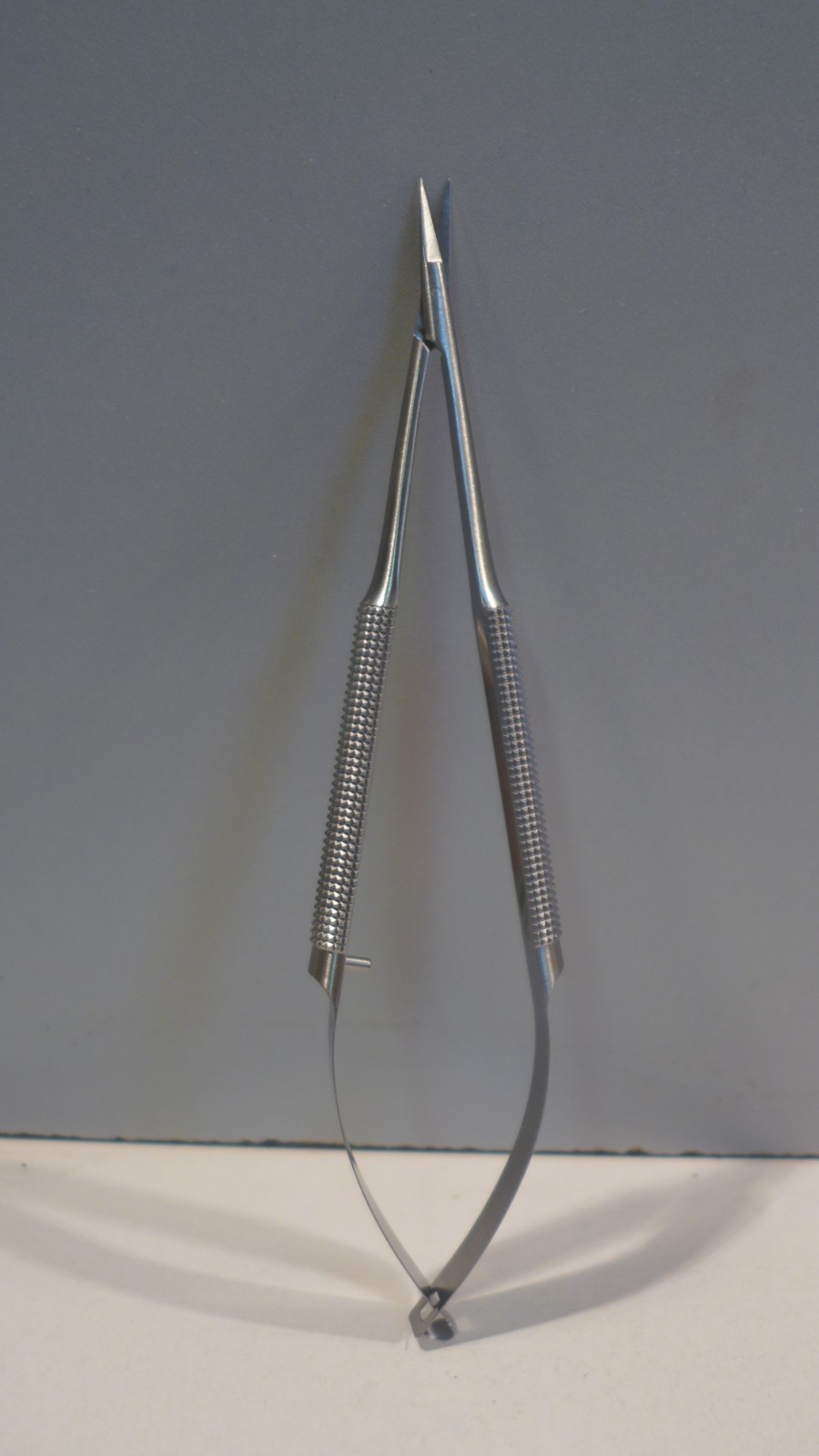 Forbici Micro Chirurgiche Miltex 17-215, Tipo Matita, Albero Angolare 4mm &ndash; Originali
