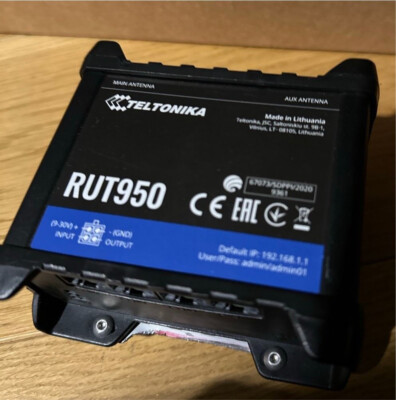 Teltonika RUT950 + Außenantenne