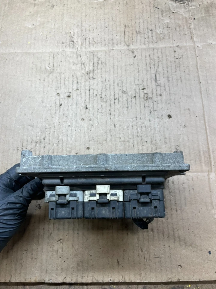 2001 Jeep Cherokee 4.0L Ecm Ecu Computer Module R1959 DG - Image 2 of 4