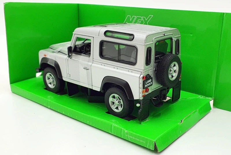 WELLY ESCALA 1/24 - 22498W - LAND ROVER DEFENDER - PLATEADO Foto 2 de 4
