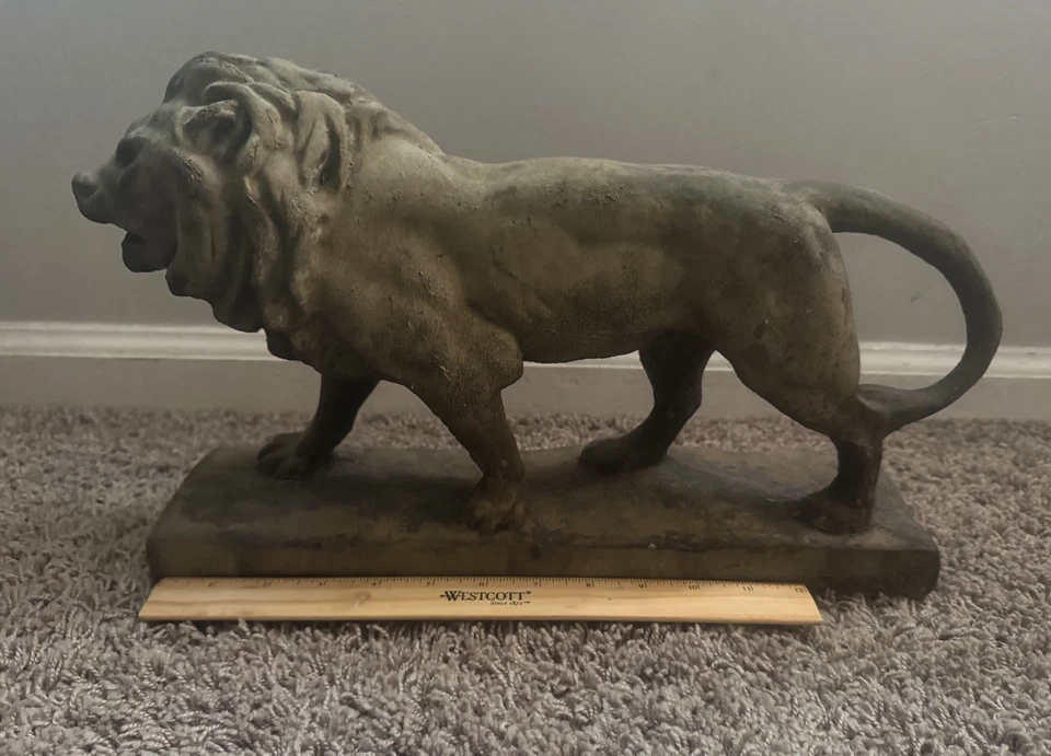 DE COLECCIÓN PIEDRA FUNDIDA CEMENTO PIE LEÓN ESTATUA DECORACIÓN DEL HOGAR JARDÍN PÁTINA 10"x14" Foto 3 de 4