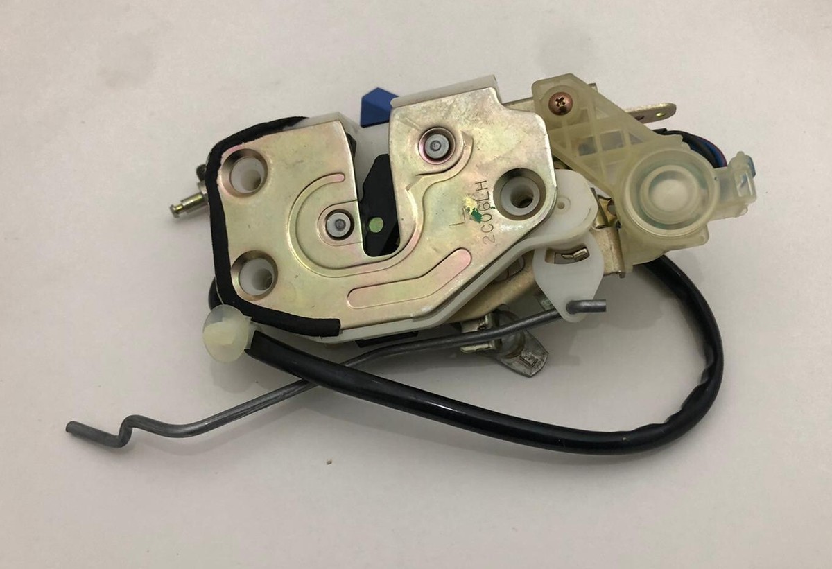 HONDA CIVIC CRX LEFT FRONT DOOR LOCK # 72150-SR2-J01 NEW OEM (B4-2