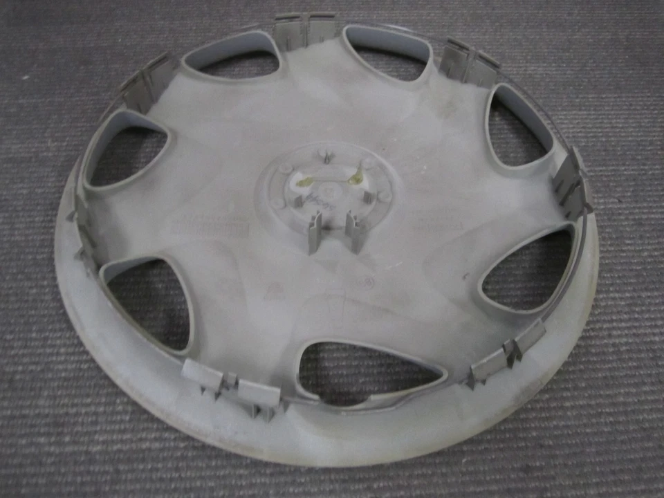2003-2004 Mazda 6 16" OEM Wheel Cover Hubcap GK2A37170 56549 - One/1 - Image 4 of 4