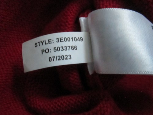 NWT Vineyard Vines Quarter Zip Carmine Sweater Style 3E001049 BOYS XL Fits Men S - Picture 2 of 7