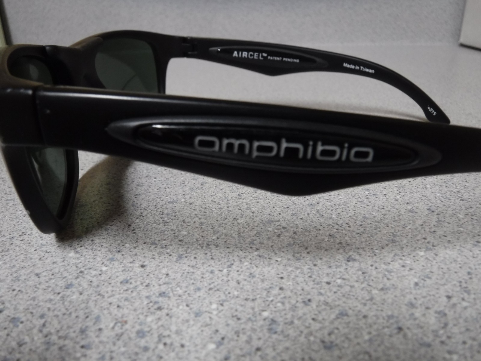 amphibia sunglasses dealers