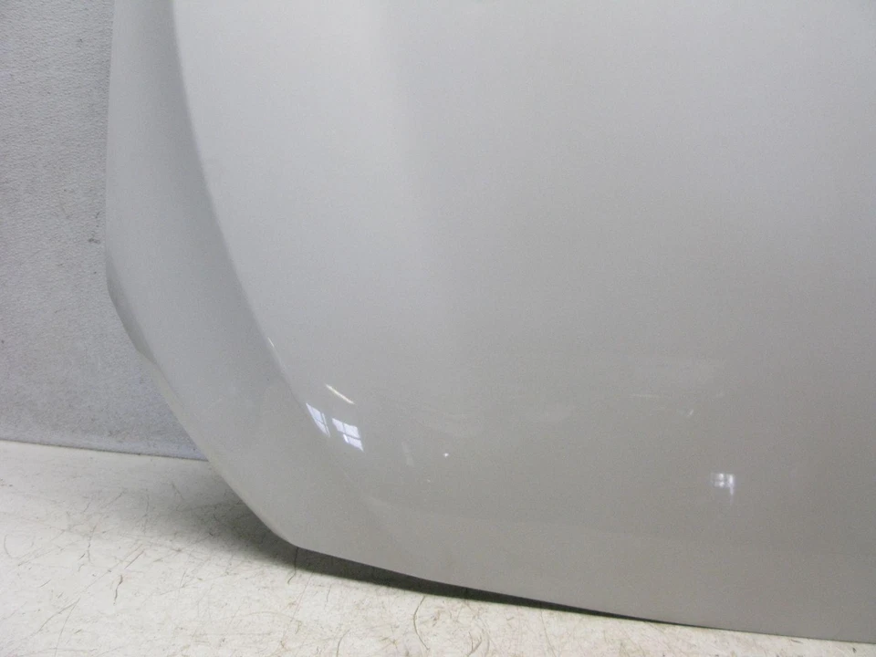 π 2010-17 BMW 535I 550i GT F07 Hood ( NO SHIPPING WHITE ) OEM - Image 3 of 4