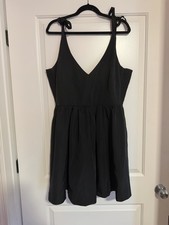 Old Navy Women's XL Black Fit & Flare Strappy Sleeveless Short V-Neck Dress