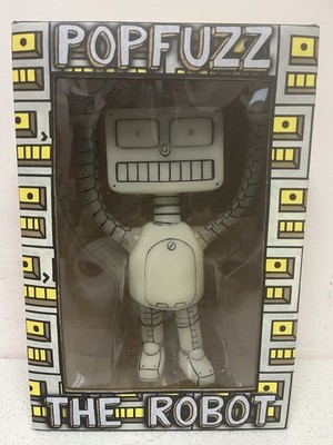 PopFuzz The Robot Designer Vinyl Art Figure GID - Limited Edition 350  ThreeZero