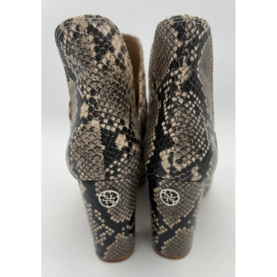 Botines al tobillo Guess Paxton con estampado de piel de serpiente para mujer de tacón de 7 bloques botas de moda Foto 3 de 4