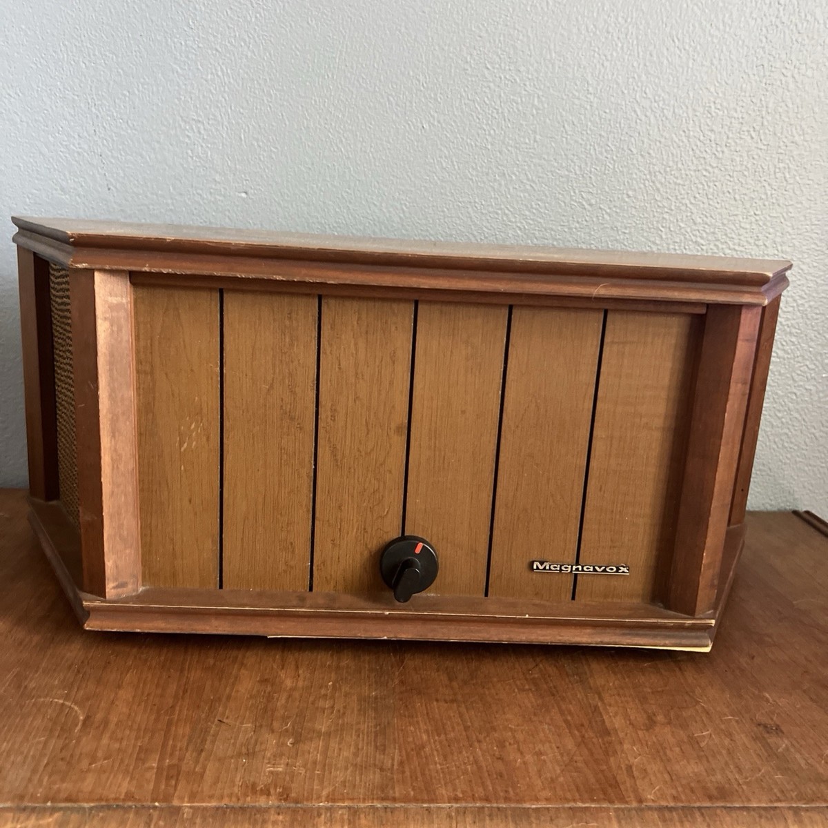 Vintage MAGNAVOX 20S057 BOOKSHELF SPEAKER UNIT ~CABINET ONLY~ No