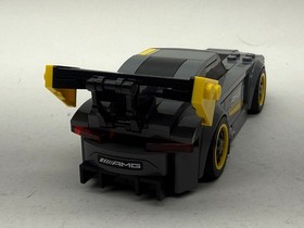 LEGO SPEED CHAMPIONS: Mercedes-AMG GT3 Car and Driver Minifigure (75877)