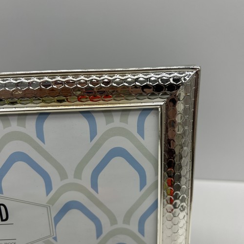 Sheffield Home Picture Frame 8x10” Hang Desktop Silver Plate Honeycomb Pattern - Picture 5 of 20