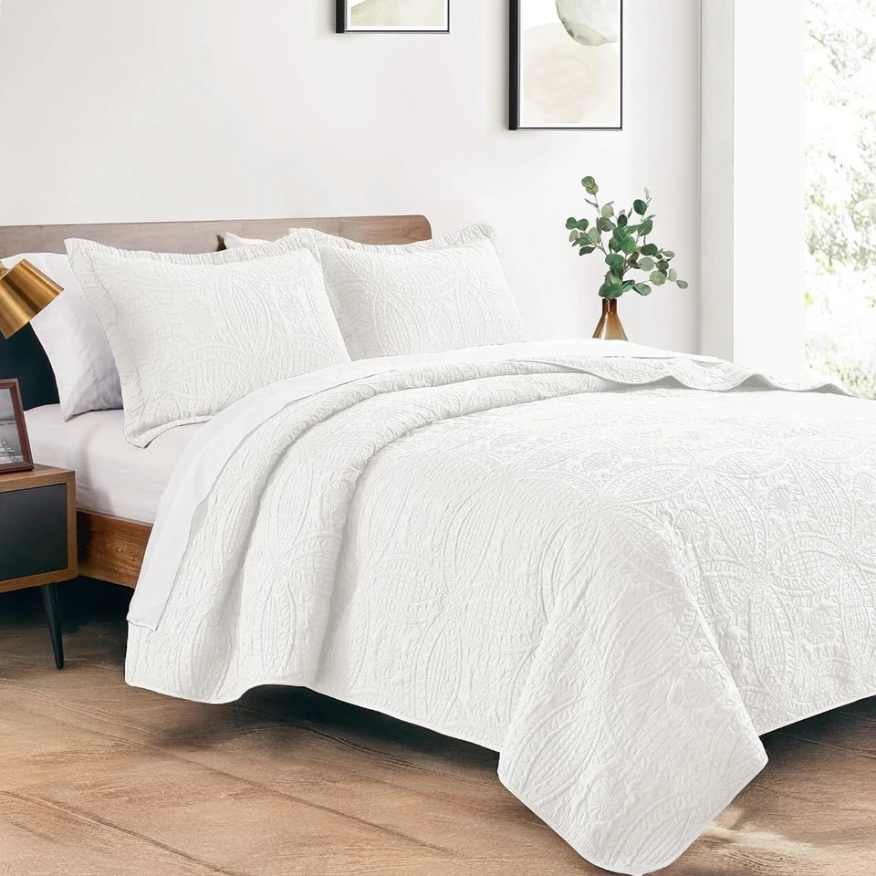 NEW West Elm White Embroidered Cal / King Boho Bedding Quilt Coverlet & Sham Set - Image 2 of 4