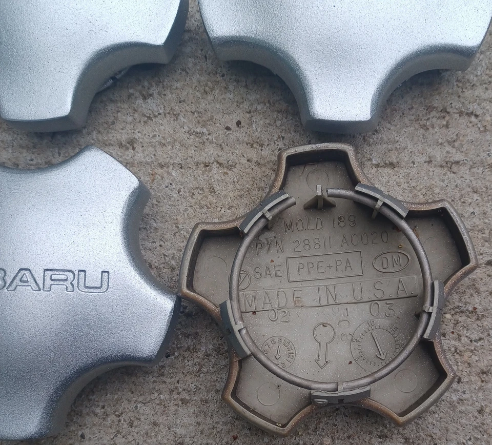 Subaru Forester Impreza Legacy center cap set of 4, 1993-2006 p/n 28821 AC020 R - Image 3 of 3