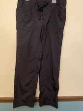The North Face Women's Size 6 30x31 Black Nylon Outdoor Hiking Pants