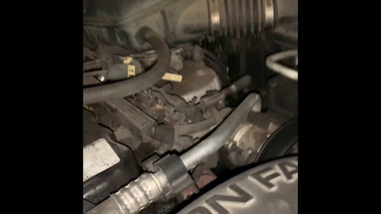 19992004 WJ Jeep Grand Cherokee 4.0 Throttle / Kickdown Cable