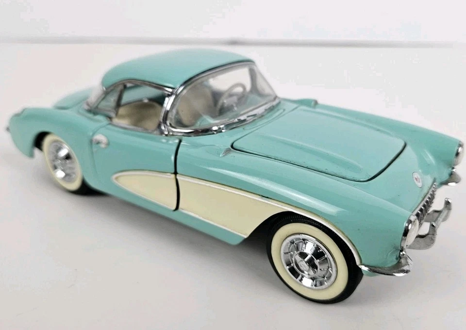 Franklin Mint Pressofuso 1956 Chevrolet Corvette da Collezione Auto Rimovibile - Immagine 3 di 4