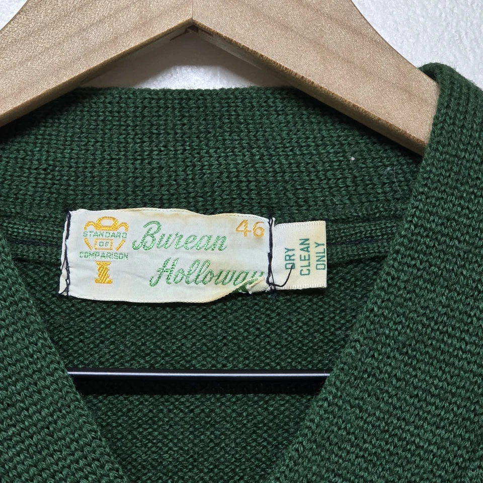 Suéter verde vintage 1973 Varsity Letterman Burean malha Holloway feito nos EUA  - Imagem 3 de 4