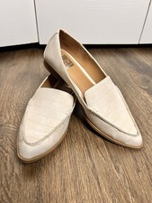 DV by Dolce Vita Women  s Size 7 Cream Island Croc Embossed Pointed Loafer