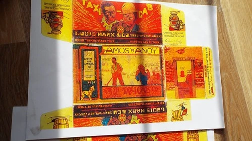 1922 MARX TINTOY AMOS 'N ANDY FRESHAIRE TAXI BOX. FIGURES