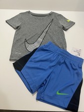Size 2T NIKE AIR KIDS TODDLER T SHIRT AND SHORTS 2 PIECE SET NWT 40