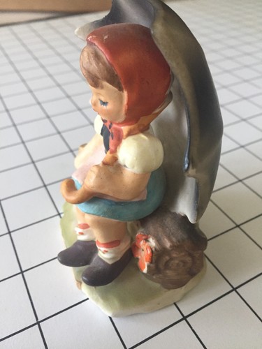 Ceramic Little Girl Figure Vtg Umbrella Rainy Days GUC - Picture 2 of 5