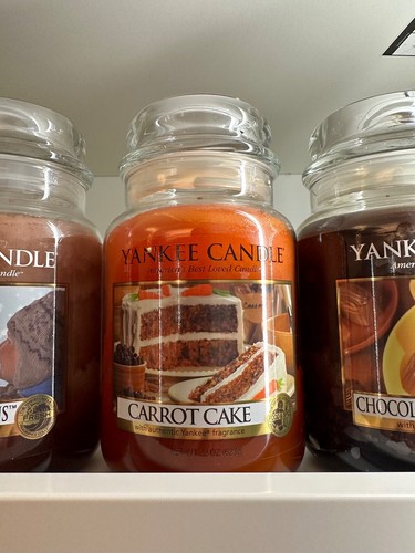 Yankee Candle Carrot Cake - Classic Large Jar - 623g - Deerfield Label - NEW