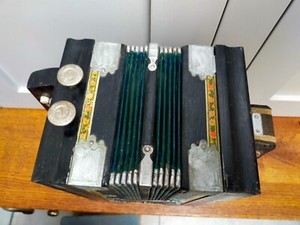 Vintage Rosetti Rambler Accordion