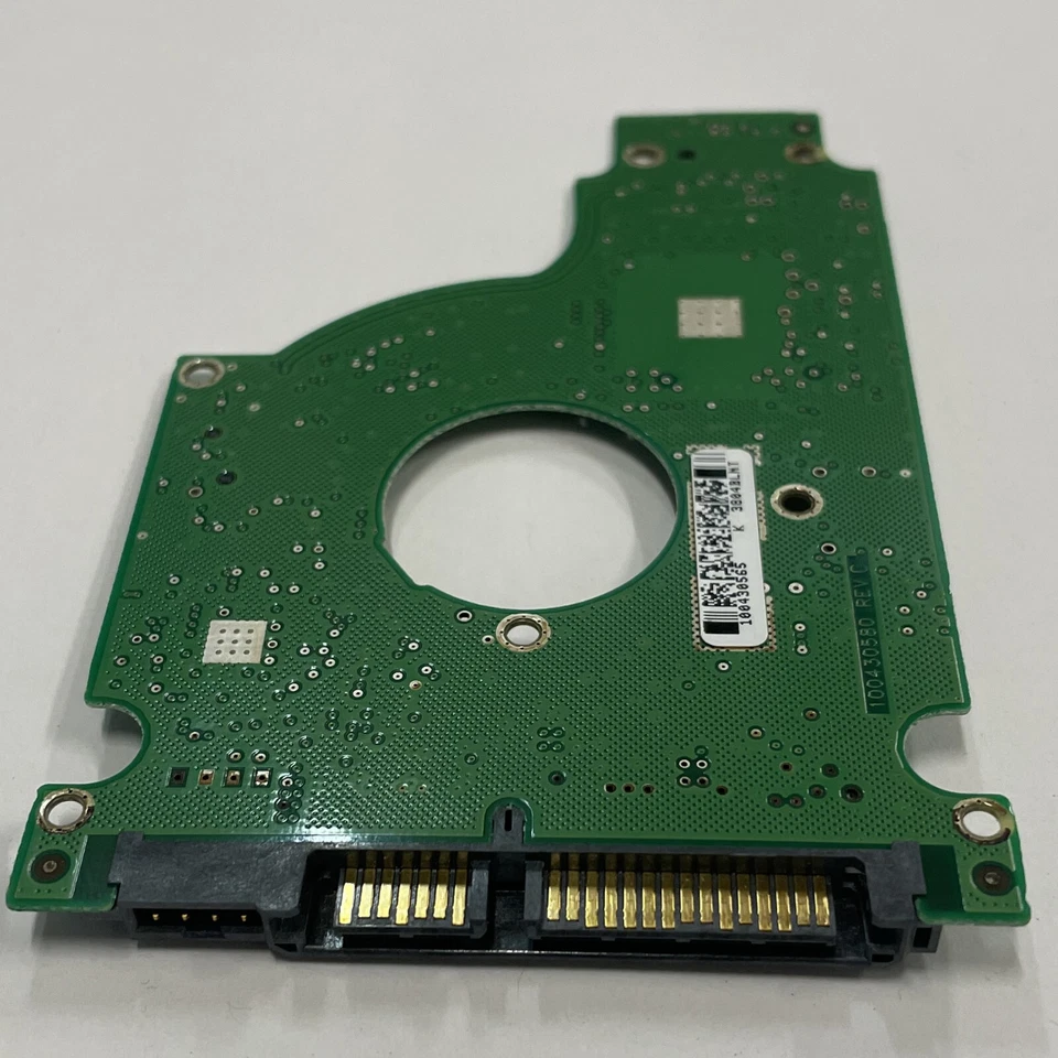 Seagate Momentus ST9200420AS 2.5" SATA HDD PCB Board 100430580 REV C FW 3.ADC - Image 3 of 4