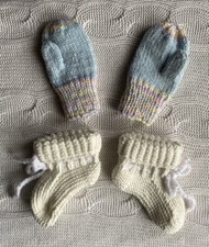 Handmade Crochet Baby Booties  Mittens 0-6 Months Boy/Girl