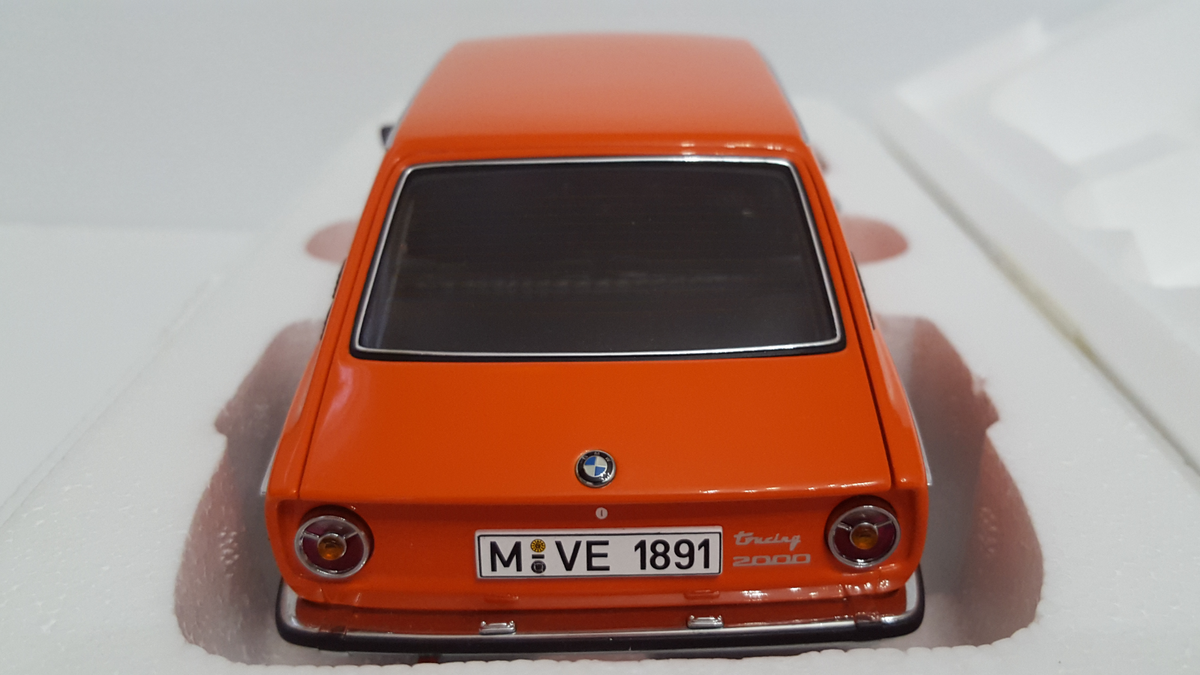 AUTOart オートアート BMW 2000 TOURING 1:18 Autoart 1:18 BMW 2000 TOURING Orange | eBay