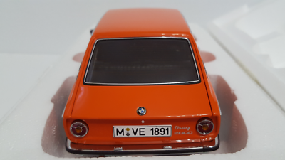 Autoart 1:18 BMW 2000 TOURING Orange | eBay