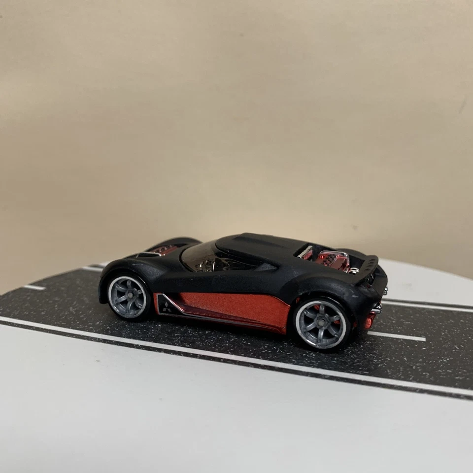 Hot Wheels Designers Challenge Mitsubishi Double Shotz Concept Car negro/rojo casi nuevo Foto 2 de 4