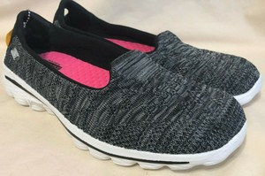 v stride skechers