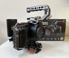 Blackmagic Design Pocket Cinema Camera 6K Pro + Tilta Cage + Smallrig V-Lock.