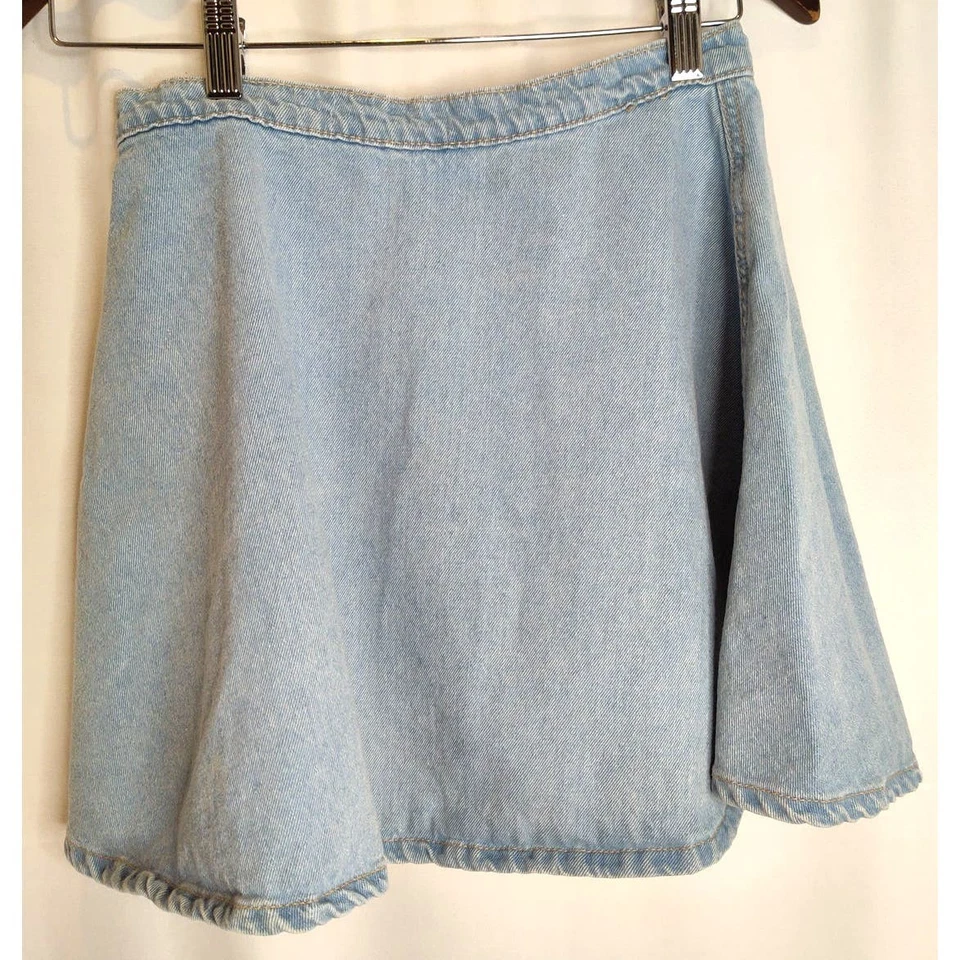 American Apparel Jeans Skater A Line Cheer Style Light Wash Denim Mini Skirt M - Image 2 of 4