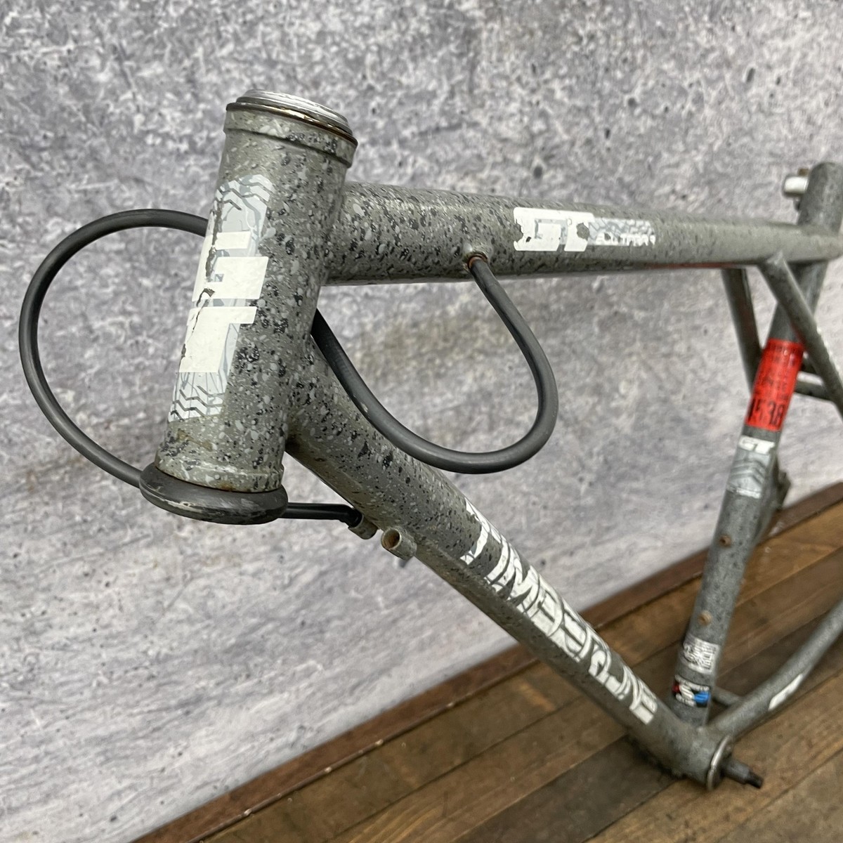 Vintage GT Timberline All Terra Frame 16in Gray Splatter Paint