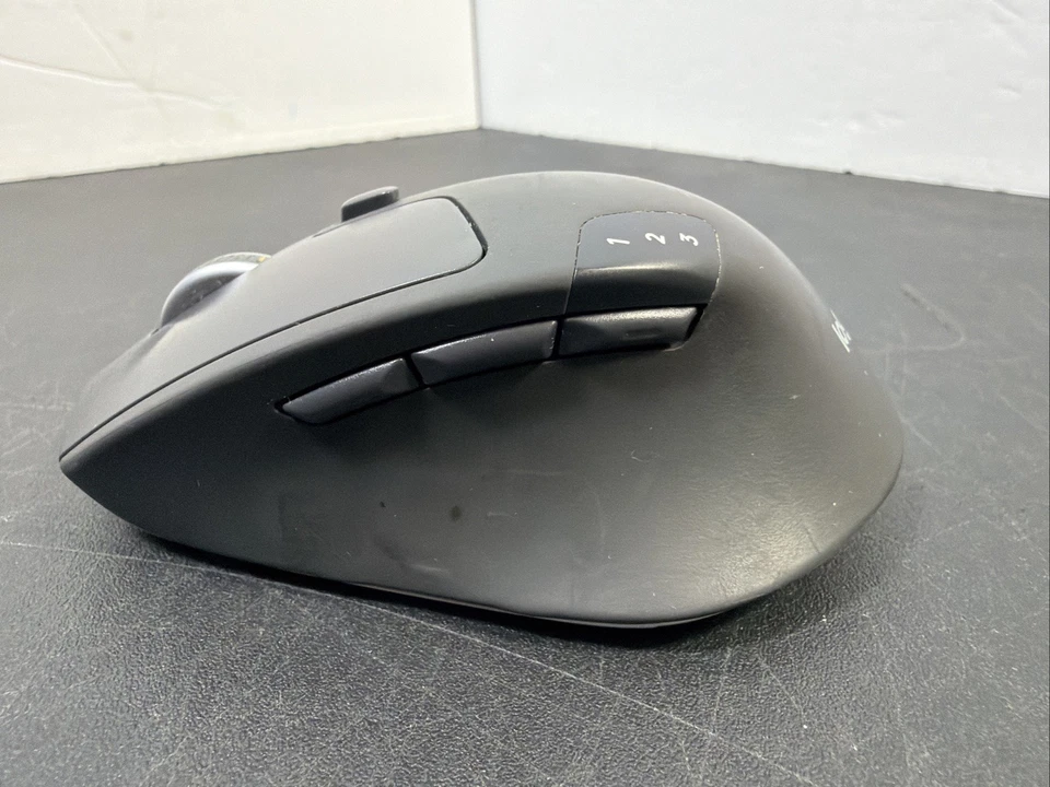 Logitech M720 Triathlon Wireless Mouse, Bluetooth, USB Unifying Receiver Dongle - Image 2 of 4