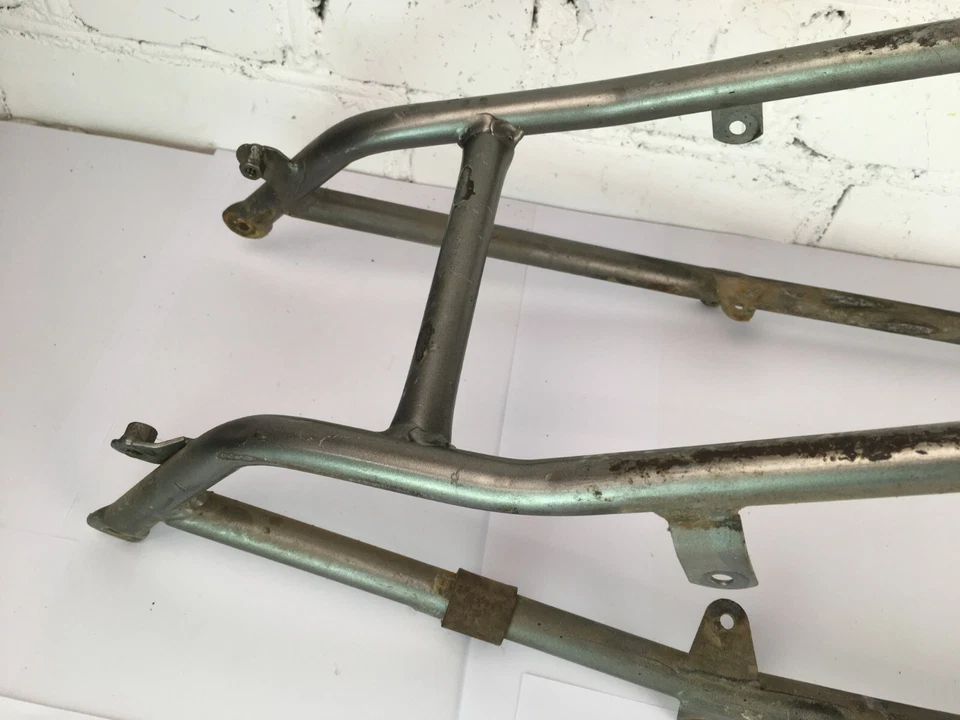 TM MX 125 MX125 1998 SubFRAME 银色 — 第 3/4 张图片