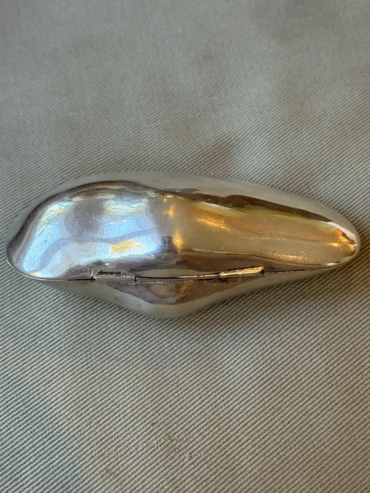 "Antigua caja con carcasa de almeja con bisagras de 4,25"" de plata de ley europea con sello .90" Foto 2 de 4