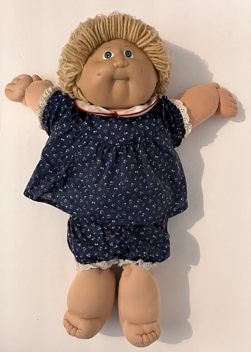 Vintage 1983 Cabbage Patch Kids Green Eyes Freckles Dimples Wheat Loop Hair HM 2 - Picture 2 of 10