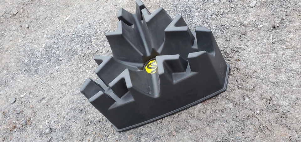 Saris Fluid 2 Bike Trainer + Climbing Block - Image 4 of 4