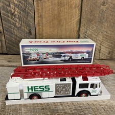 Vintage 1989 Hess Toy Fire Truck Piggy Bank Red Ladder Lights Siren New Flasher