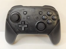 Nintendo Switch Pro Controller Controller HAC-013 Black