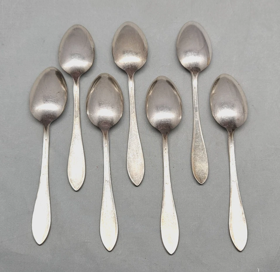 Lote Vintage de 7 Colheres de Chá WM Rogers Mfg Co Original Silverplate 6 polegadas Pickwick - Imagem 2 de 4